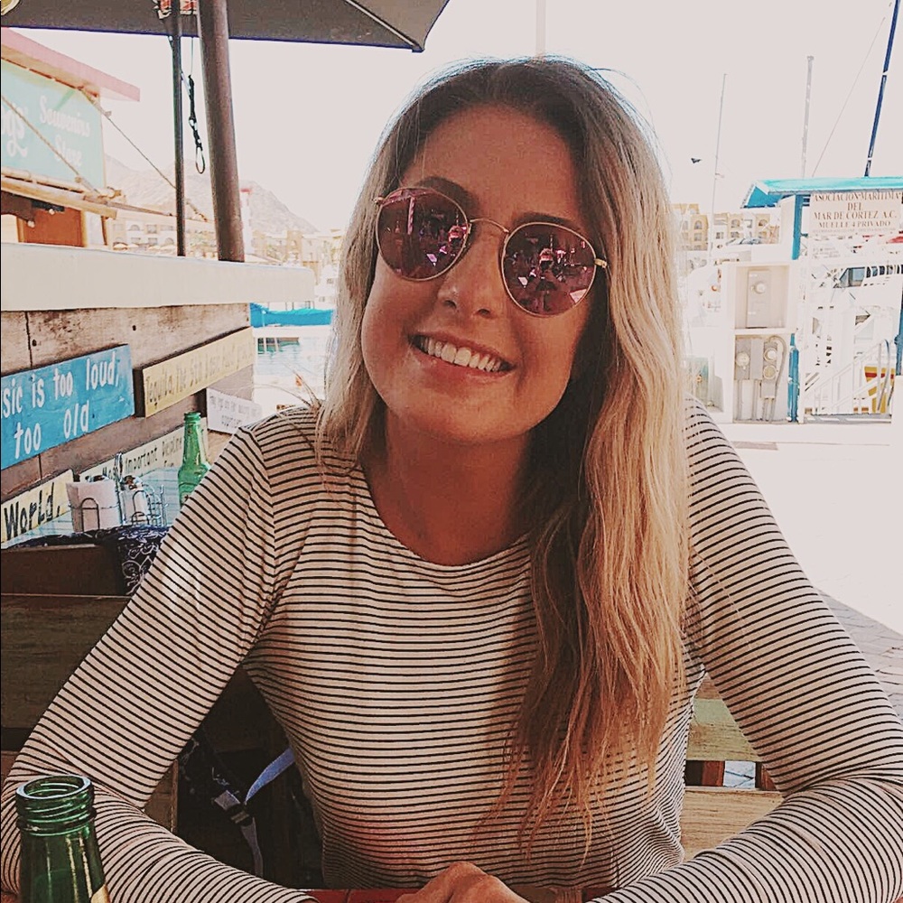Meet your Posher, Abby